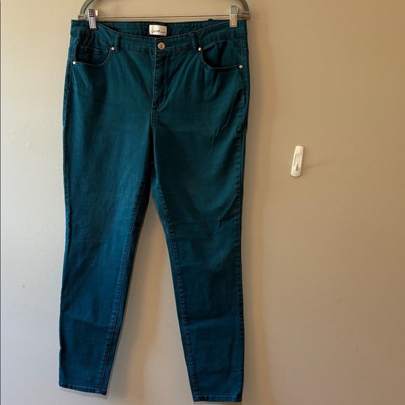 Jaclyn Smith Dark Teal Skinny Jeans - Picture 2 of 7